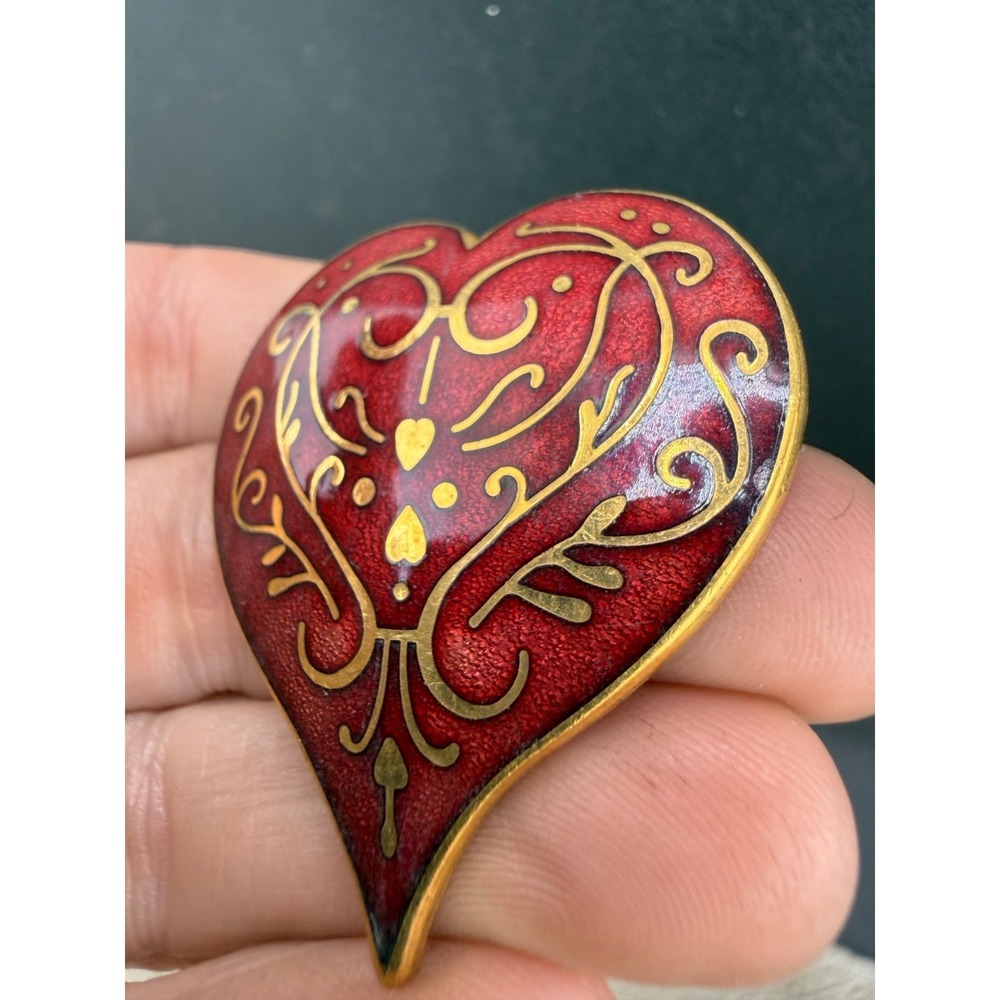 Vintage MMA Brooch Enamel Heart Red - Picture 3 of 8